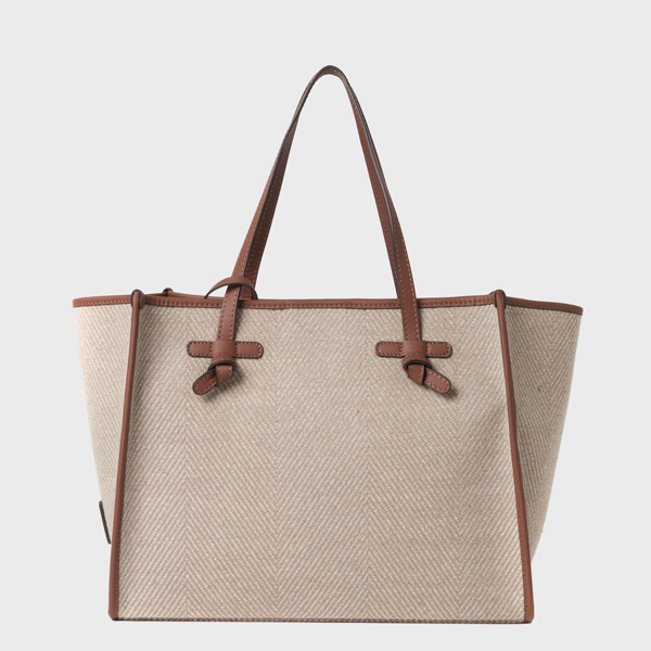 50代女性の普段使いにおすすめなカジュアルに使えるハイブランドバッグは、ジャンニ・キアリーニのマルチェッラM