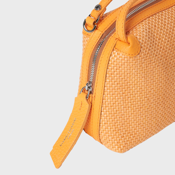 アリファ M 詳細画像 FLAME ORANGE 3