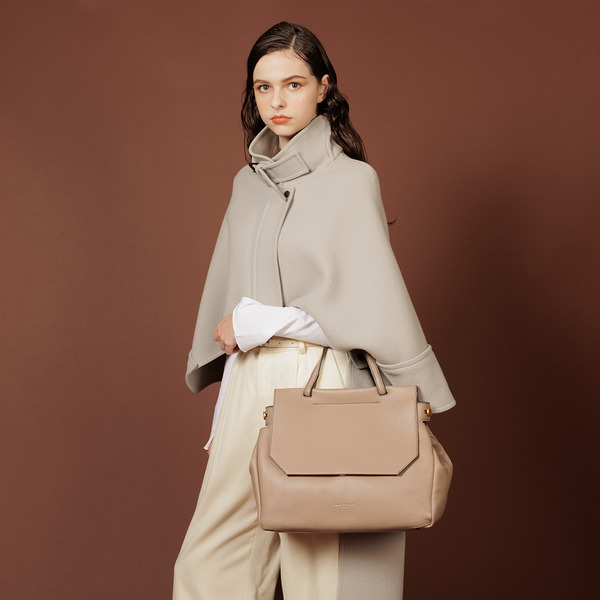 オッタヴィア M 詳細画像 BRICK RED 9