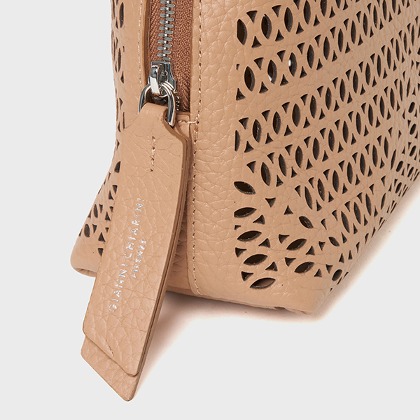 アリファ M 詳細画像 CLAY 3