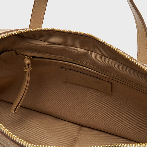 アリーナ 詳細画像 NUDE 5