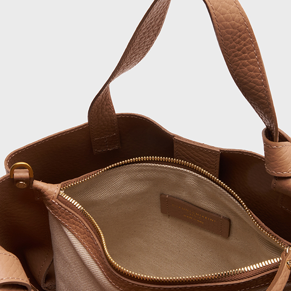 アミラ 詳細画像 CLAY 6