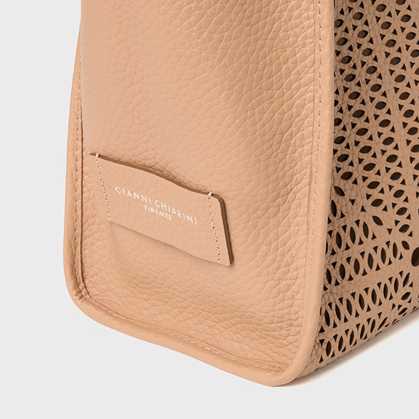 マルチェッラ M 詳細画像 CLAY 3